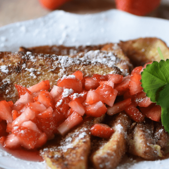 strawberry pain perdue © franck schmitt mfch a plate of strawberry pain perdue