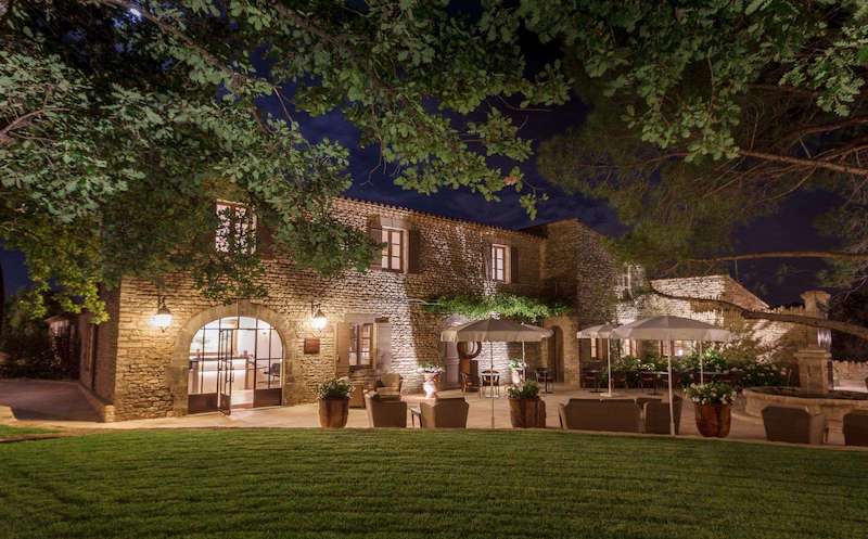 provencal property as seen by night