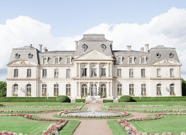 chateau in loire valley