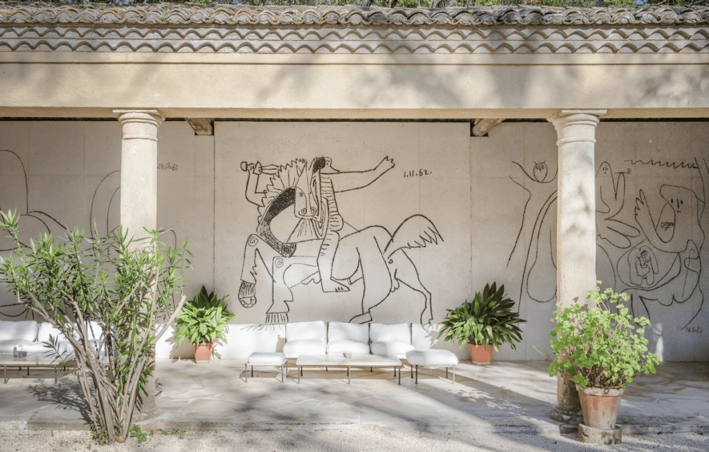 chateau with picasso wall