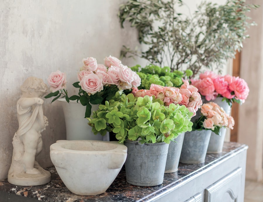 Spring Tablescape - buckets of flowers