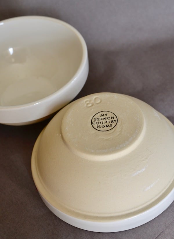 two white bowls