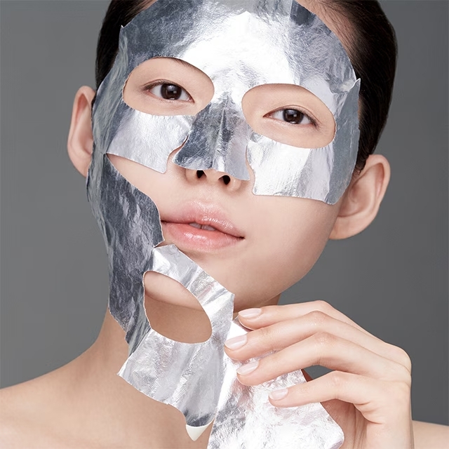 Foil face mask