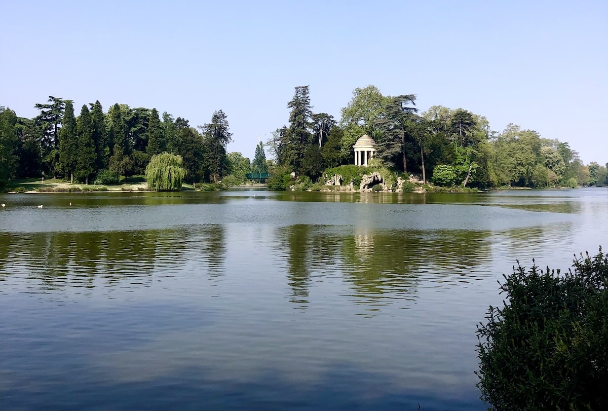 lac dausmesnil