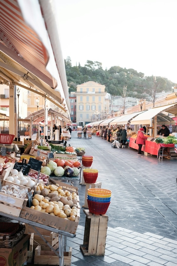 farmers market in Nice