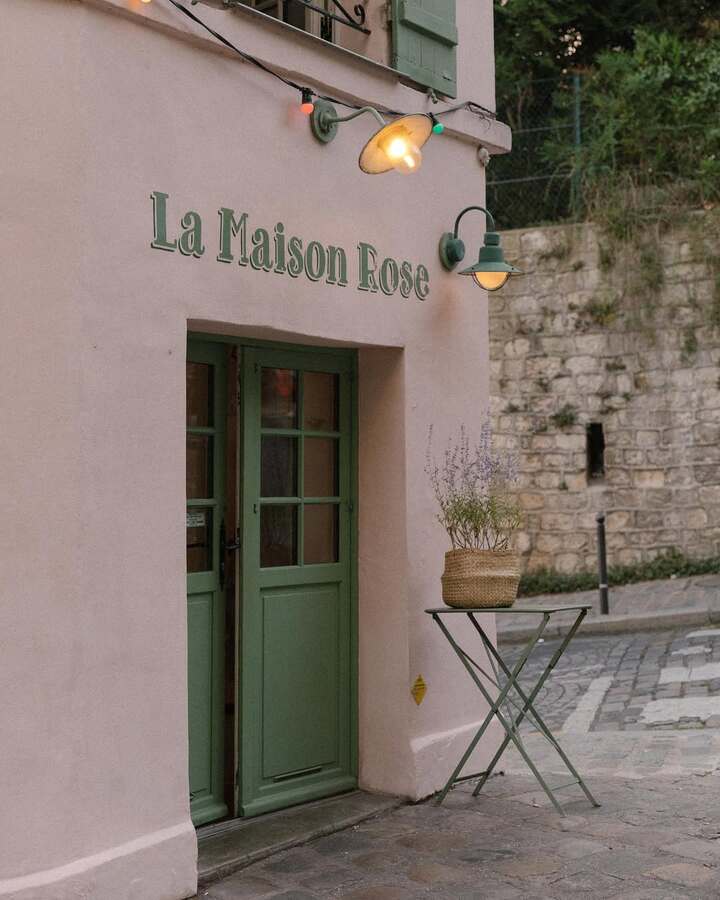 La maison rose pink restaurant in Paris