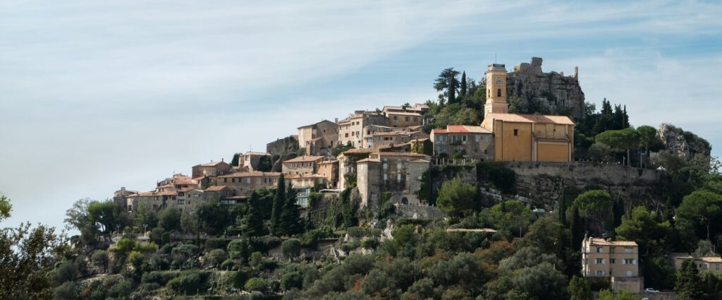 MFCH Travel Riviera