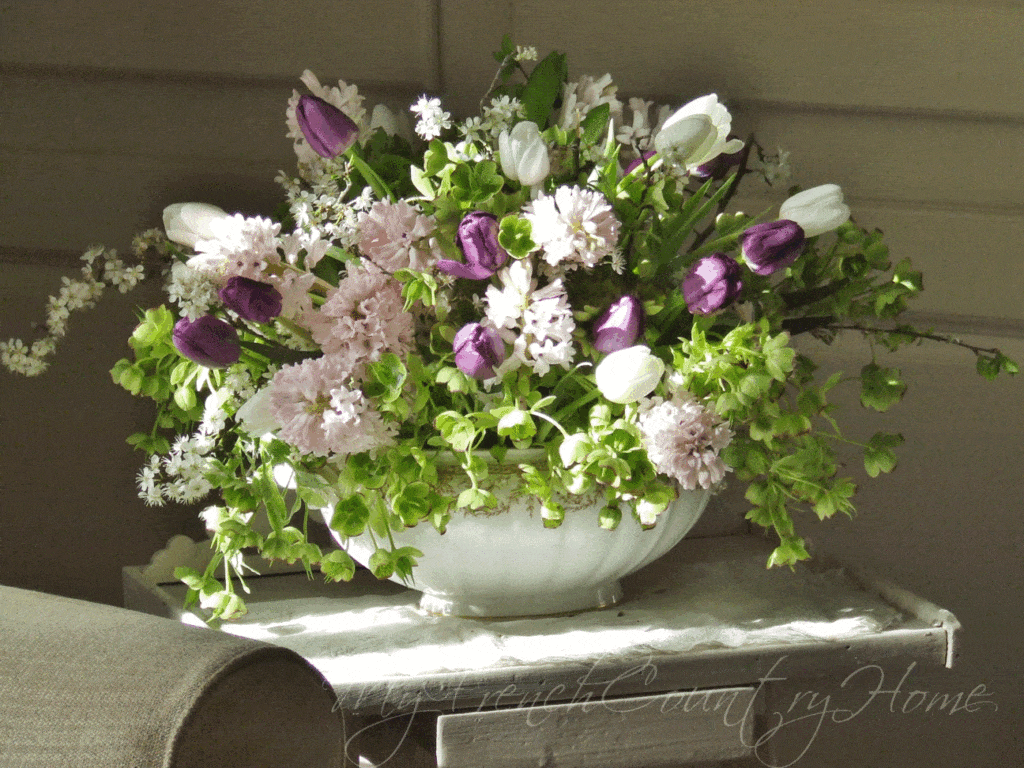 bouquet of summer blooms