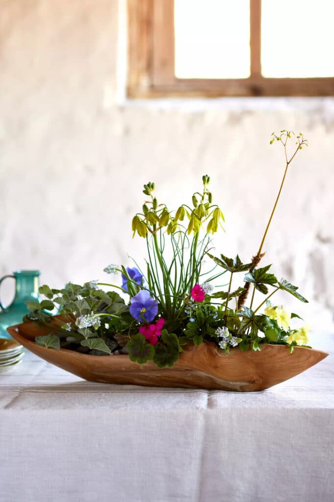wooden plant holder