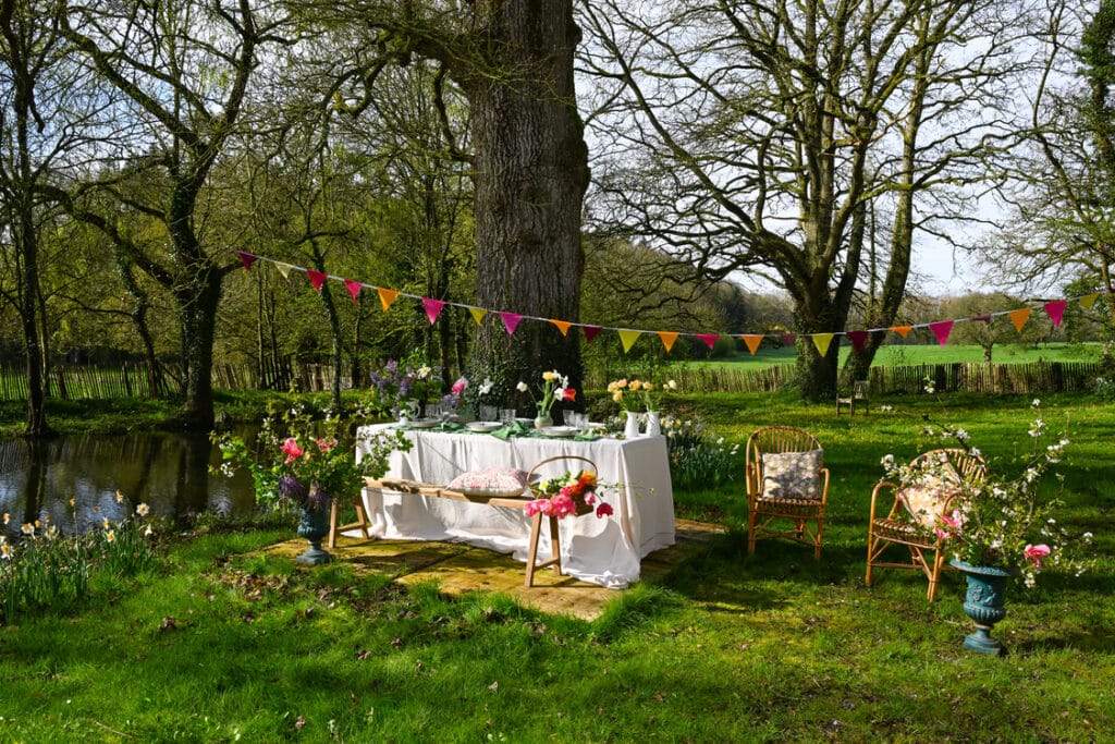 spring table setting in the country
