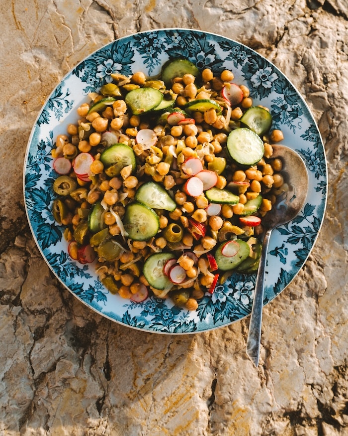 chickpea picnic salad