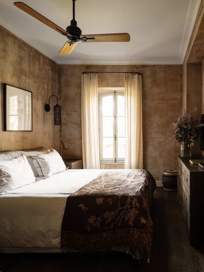 bedroom at le mas de chabran