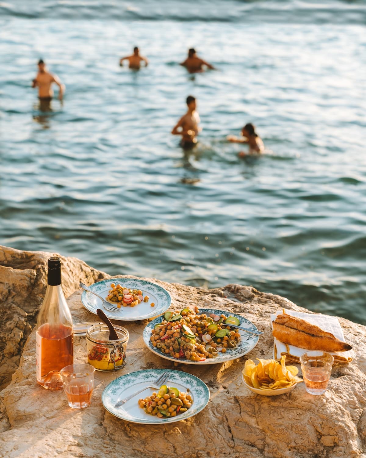 chickpea picnic salad