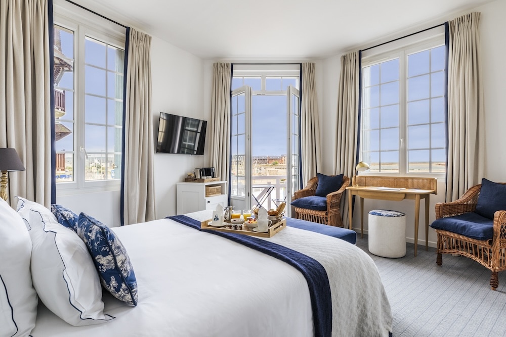 hotel flaubert trouville suite