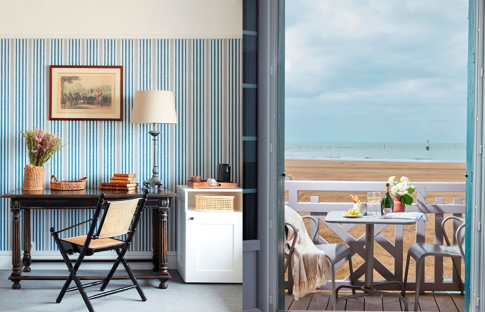 hotel flaubert trouville room and balcony
