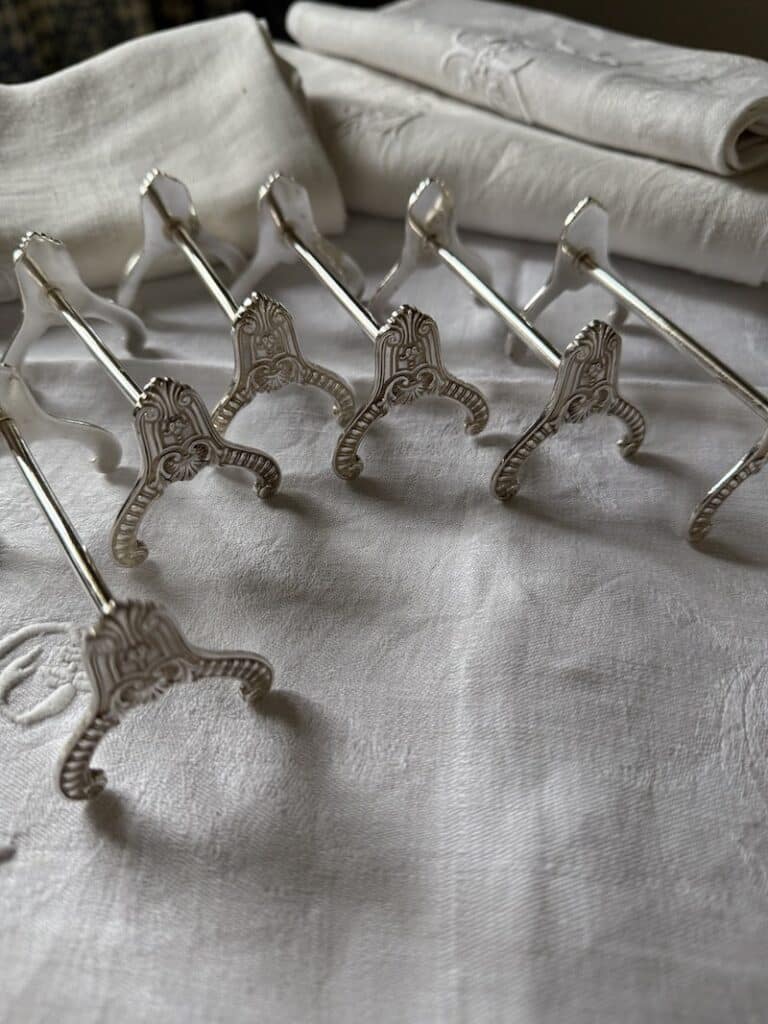 French grandeur: antique silver knife rest