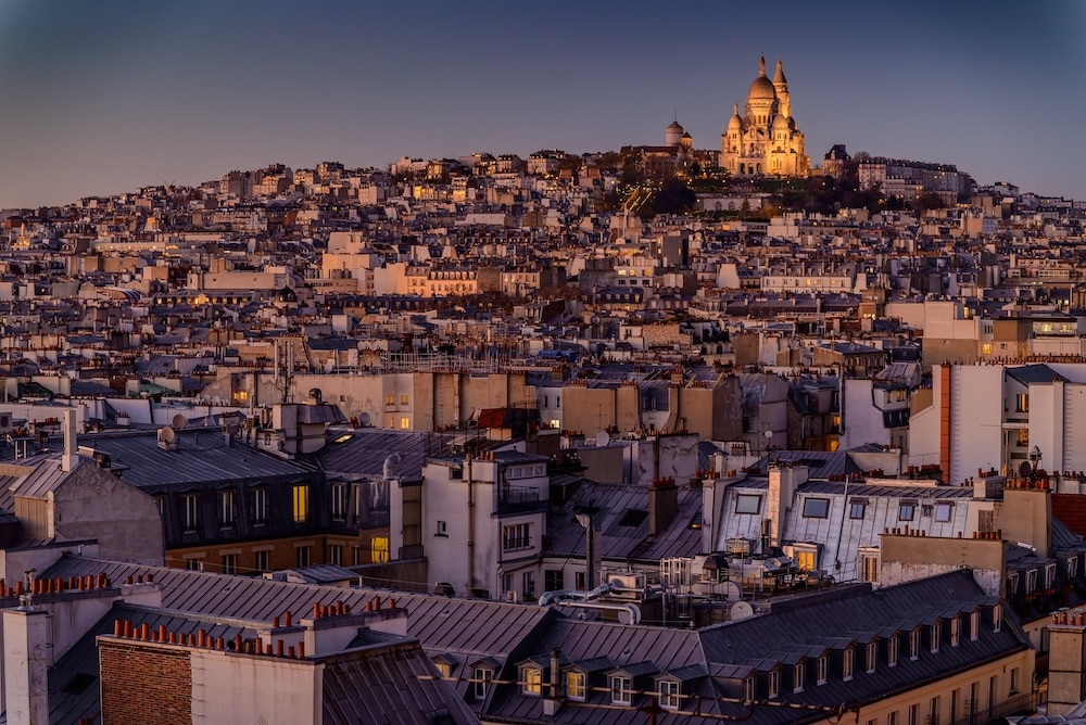 my french country home magazine discovery guide montmartre