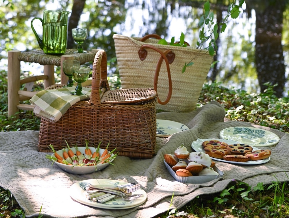 my french country home magazine picnic recipes